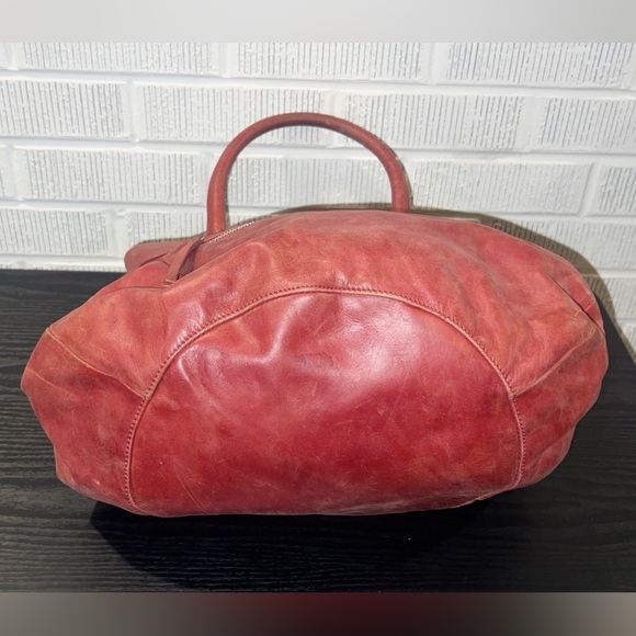 CHLOE Red Leather Bow Shoulder Bag - Picture 5 of 10